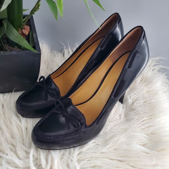 Nine West GHITA Black Leather Almond Toe Bow Detail Pumps Size 10M - Picture 2 of 13